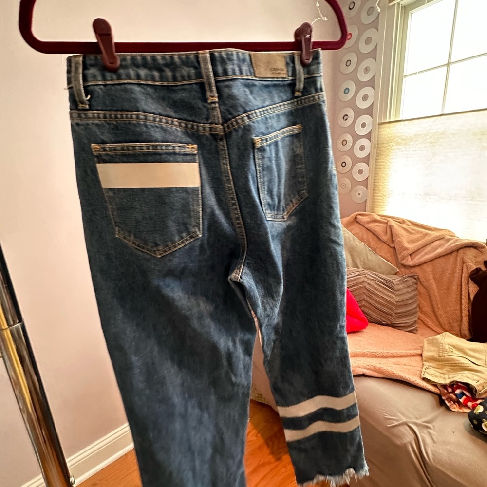 Carmar Blue Ankle Cropped Jeans with Unique Stripes